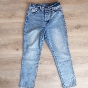Mom jeans